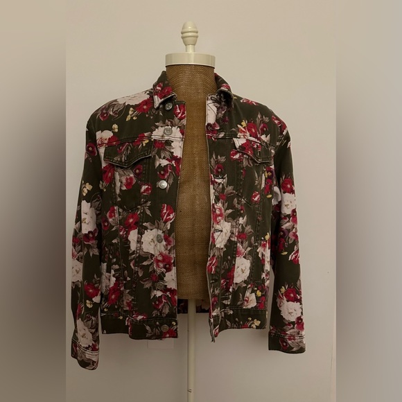 Forever 21 floral jacket medium - Picture 1 of 6